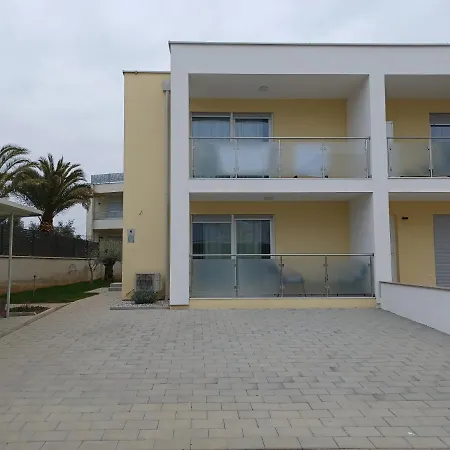 Apartments Leon 2 Novigrad Istria Buitenkant foto