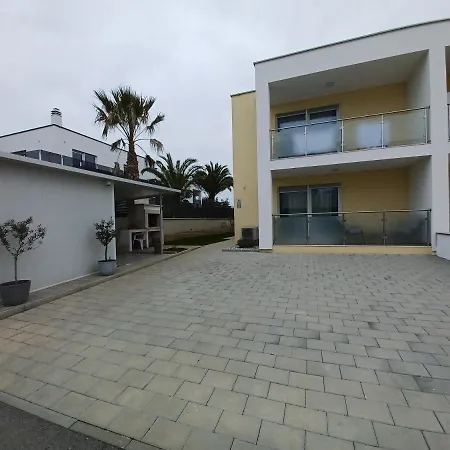 Apartments Leon 2 Novigrad Istria Buitenkant foto